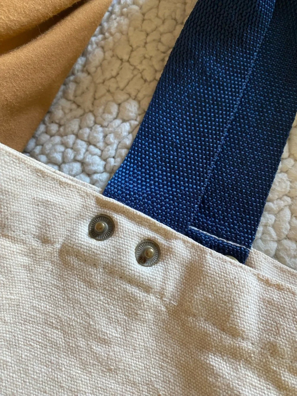 Levi's Cream-to-Blue Gradient Canvas Tote with Navy Straps